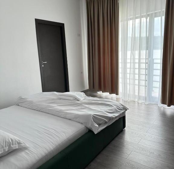 4인용 스탠다드 룸, Pensiunea Casa Viselor