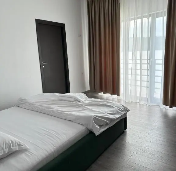 スタンダード４人部屋, Pensiunea Casa Viselor