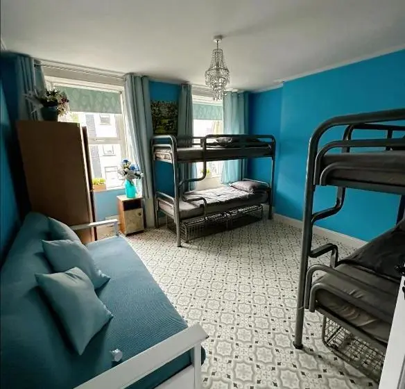 تختخواب در اتاق مشترک, Waterford City Erbnb