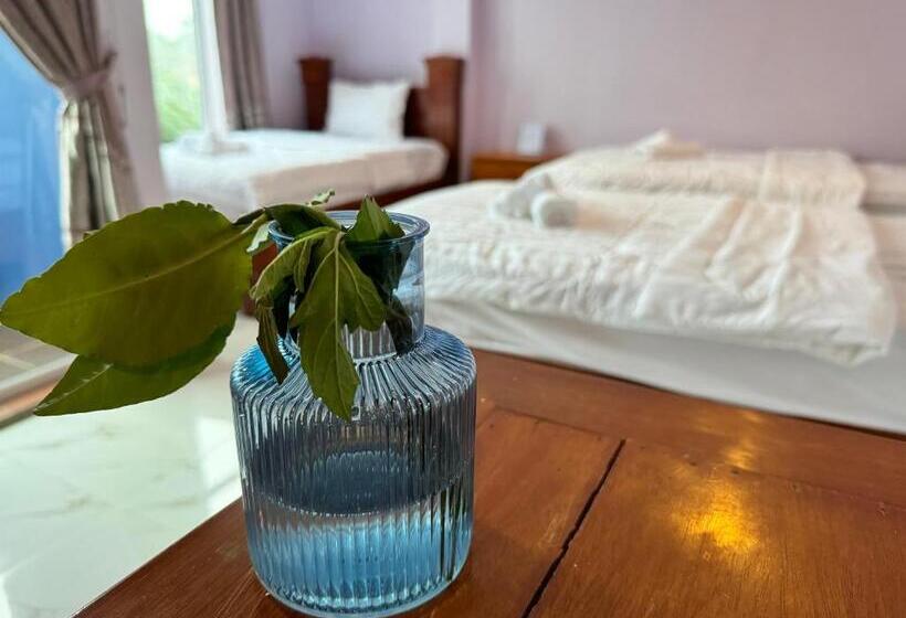 Трехместный Номер Комфорт, Ocean Breeze At Kep