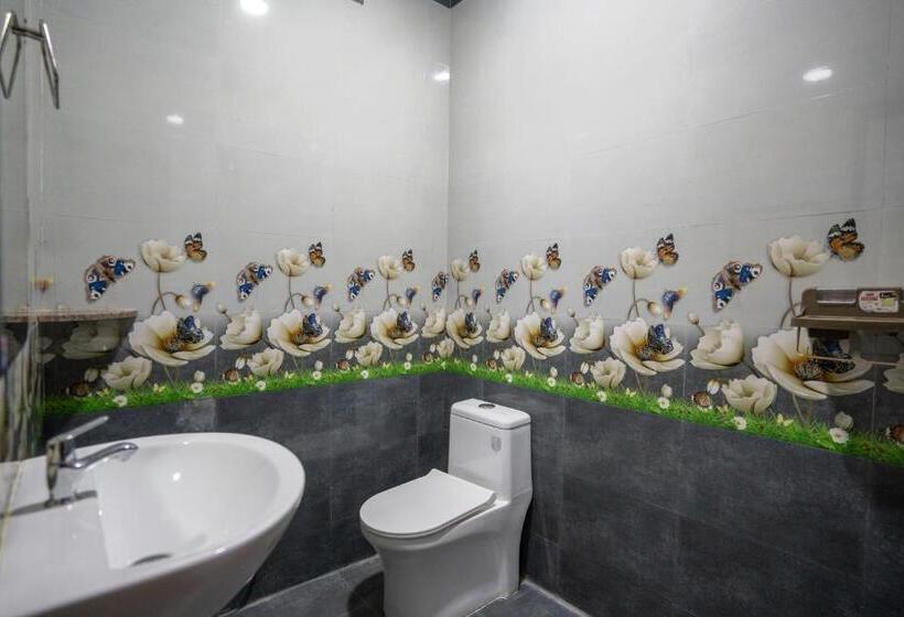 スタンダードルーム, Raja Garden Hills View