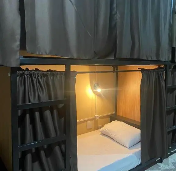 ルームシェアのワンベッド, Meraki Hostel E Turismo