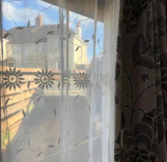Стандартный Номер Кровать Кинг, Superb Guest House Close To London 02