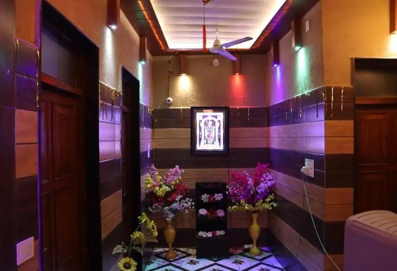 デラックスファミリールーム, Tirupati Bhawan