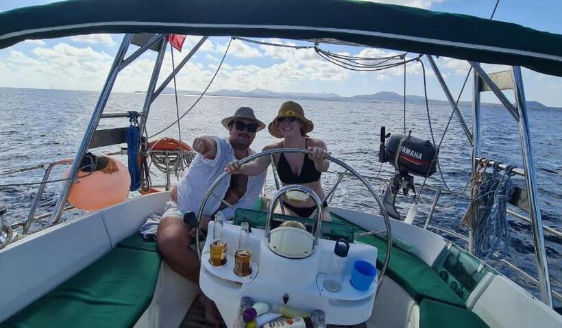 מיטה בחדר משותף, Corralejo Coliving By Amazzzing Travel