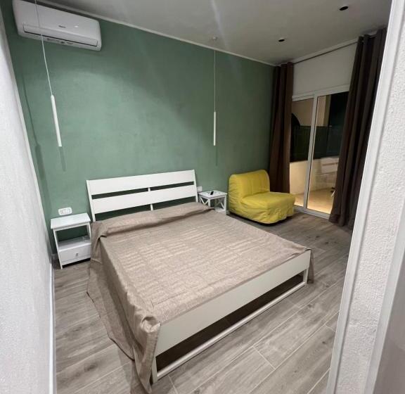 Standard Triple Room with Terrace, B&b L Ulivo