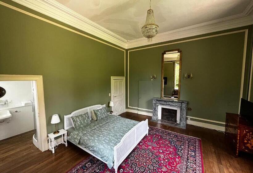 Номер Стандарт, Château De Laclaireau