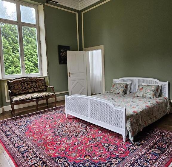 Номер Стандарт, Château De Laclaireau