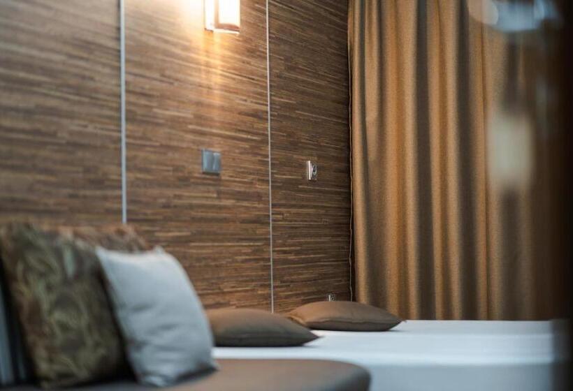 Apartament 2 Dormitoris amb Terrassa, Dias