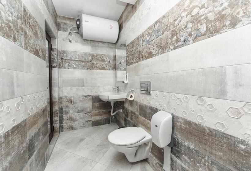 Apartament 2 Dormitoris, Dias