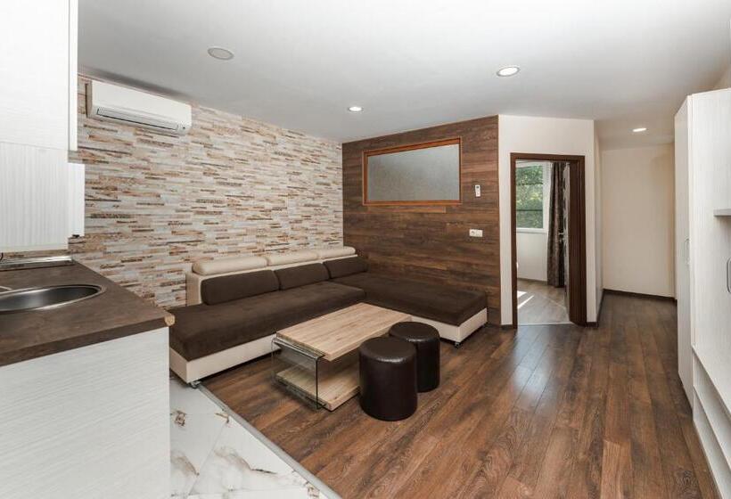 Apartament 2 Dormitoris, Dias