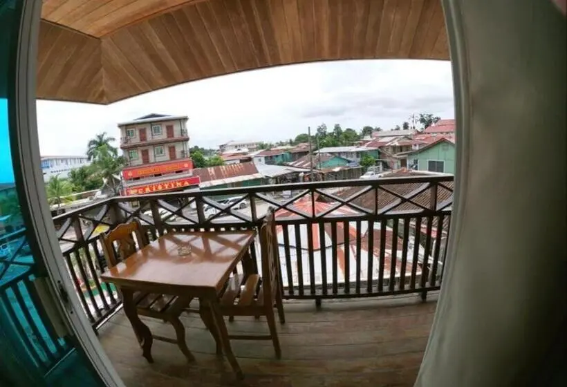 اتاق لوکس با چشم‌انداز شهر, Paraiso Caribeño