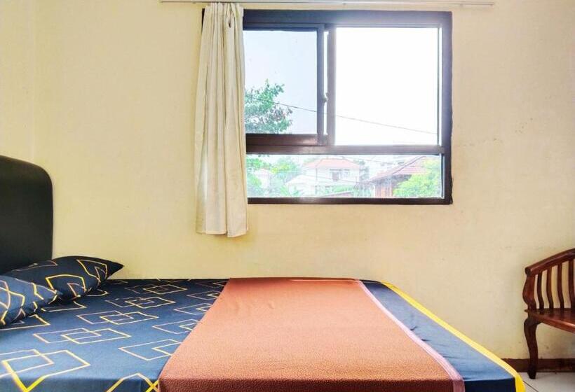 Номер Deluxe, New Sabrina