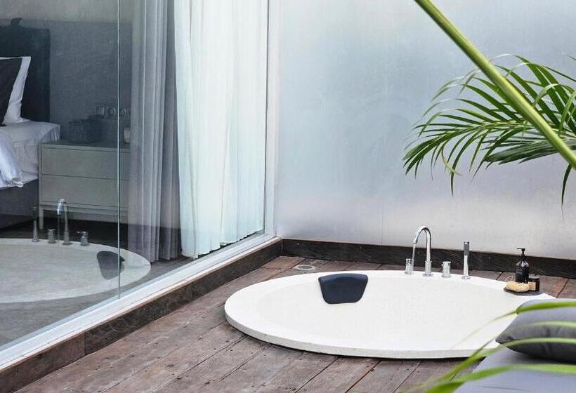 דירת חדר, Unit Space Village