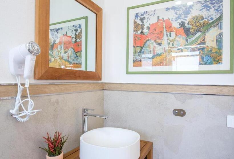 חדר דלוקס לארבעה, Eos Affittacamere