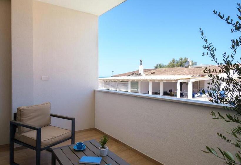 חדר סטנדרט נוף לבריכה, Eos Affittacamere