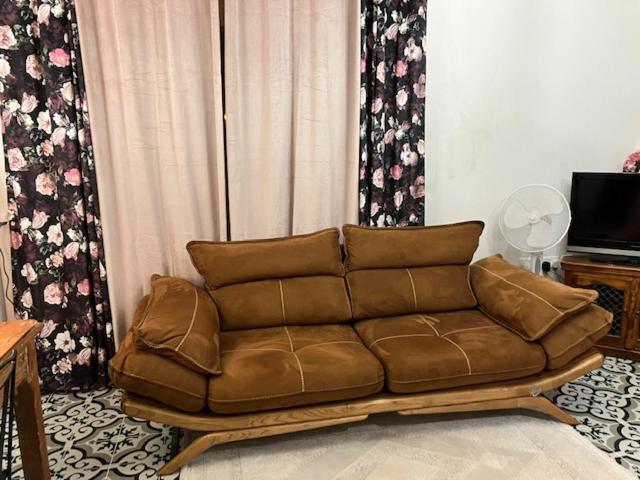 اتاق استاندارد چهار تخته, Gratia Studios