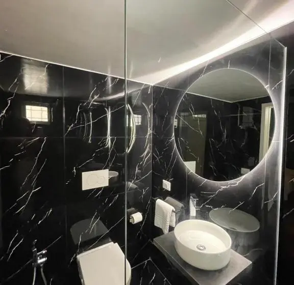 اتاق لوکس, Il Serafino Holiday Suites