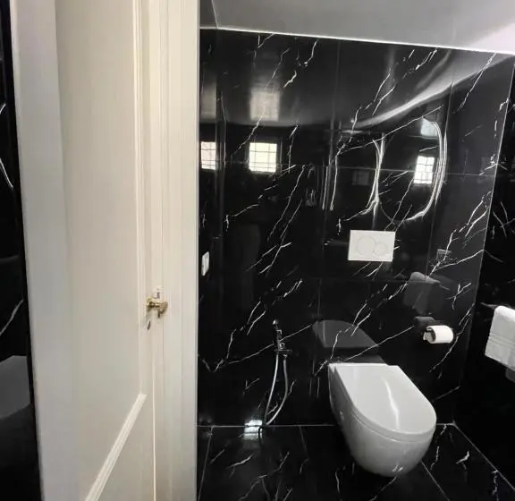 اتاق لوکس, Il Serafino Holiday Suites
