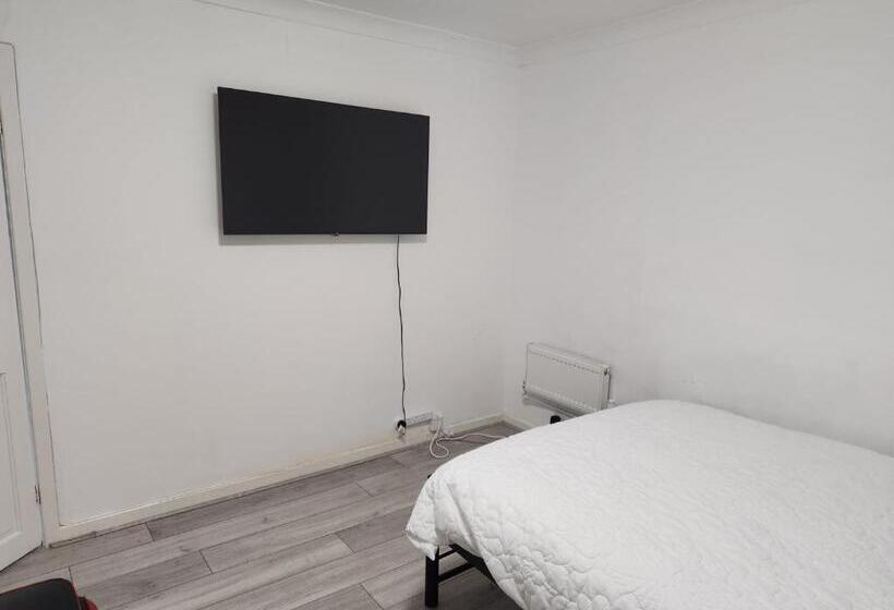 חדר סטנדרט, Rubies, Firs Road, Sale