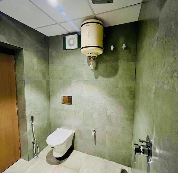 اتاق لوکس, Shri Kashi Vas