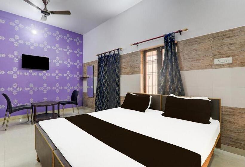 Triple Classic Room, Oyo Usha Purvanchal Guest House