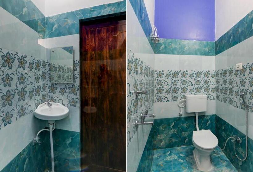 Triple Classic Room, Oyo Usha Purvanchal Guest House