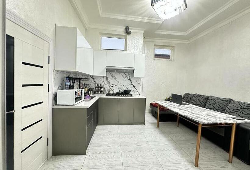 4인용 스탠다드 룸, Safar