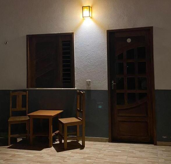 جناح مطلّ علي الحديقة, The Jungle, Village & Beach