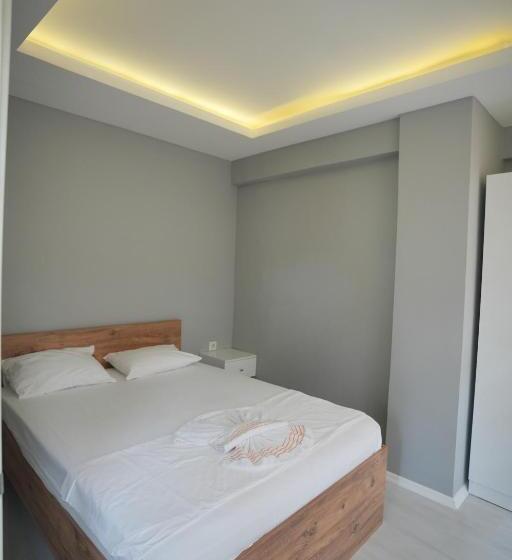 اتاق خانوادگی, Amazon Suit Otel