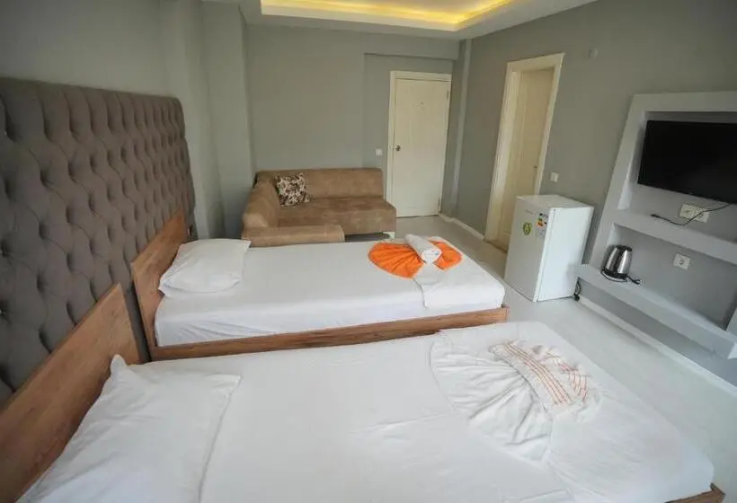 اتاق خانوادگی, Amazon Suit Otel