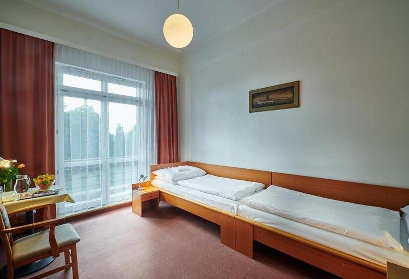 スタンダードルーム, Palace   Kúpele Sliač