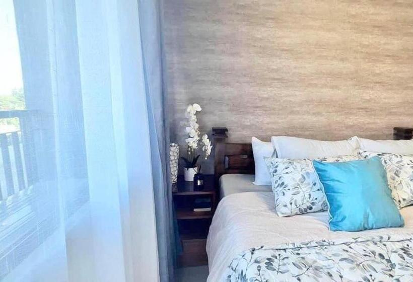 סטודיו סטנדרט, מיטה זוגית, Iloilo Travelers Crib The King Bed