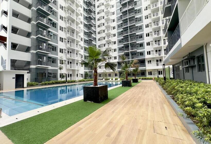 סטודיו סטנדרט, מיטה זוגית, Iloilo Travelers Crib The King Bed