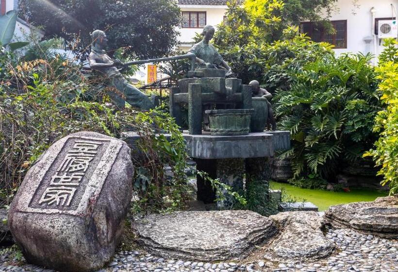 غرفة قياسية مزوَّدة بشُرفة, Guilin Peach Blossom Bay