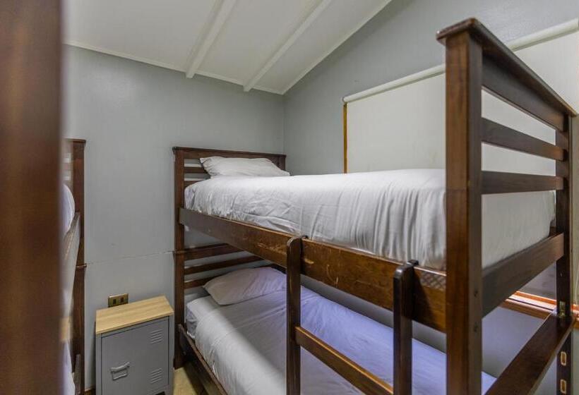 غرفة عائلية, Parque San Juan   Caja Los Héroes