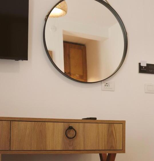 Номер Стандарт с Балконом, Noima Hotel & Suites