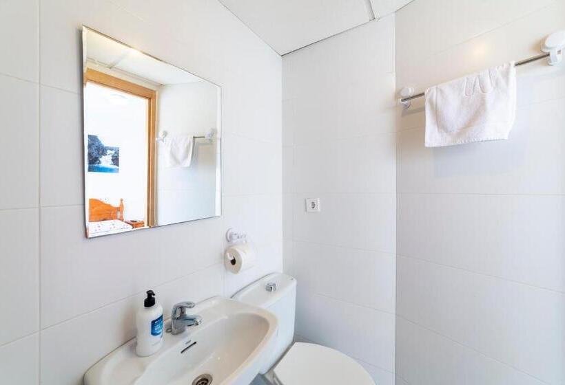 高级单人间, Hostal Moya