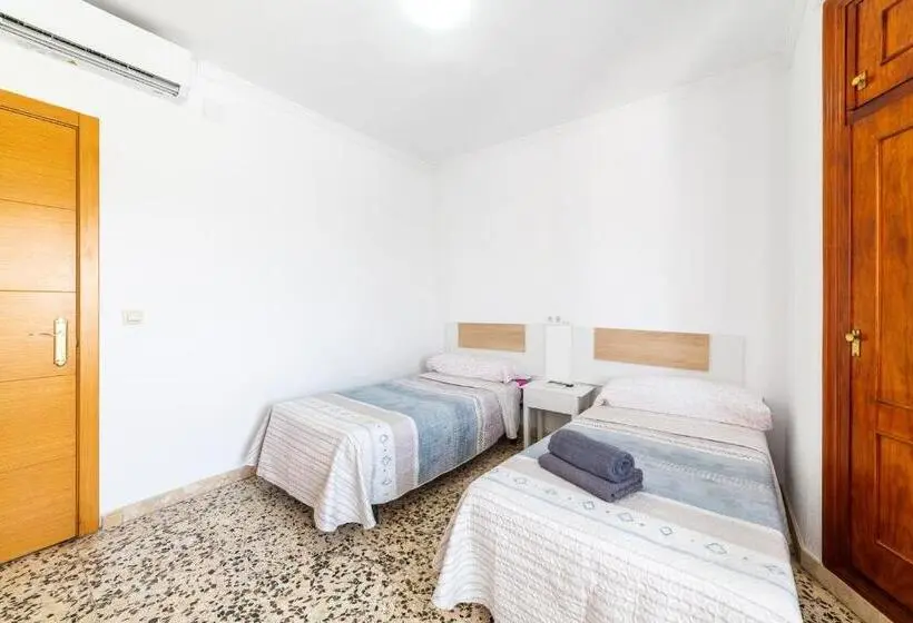 デラックスルーム, Hostal Moya