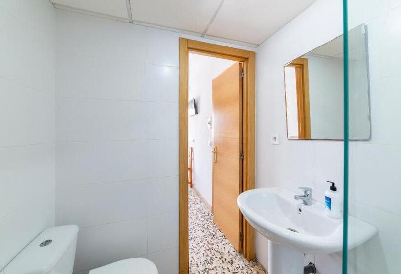 اتاق لوکس, Hostal Moya