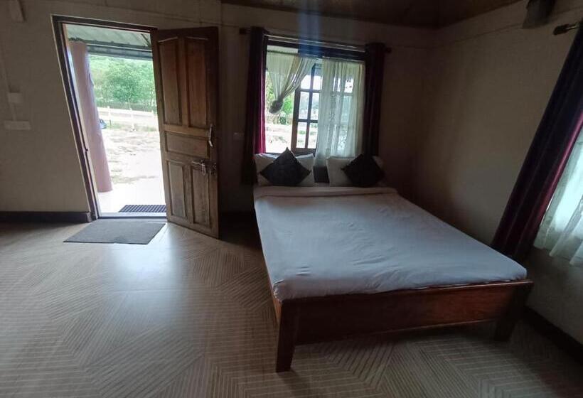 חדר משפחתי, Sohra Plaza Resort