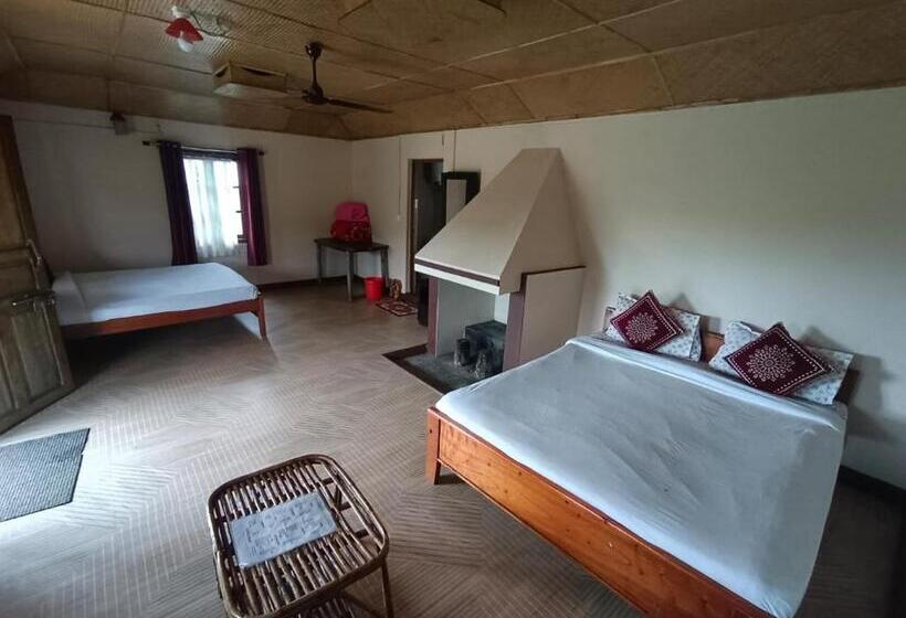 חדר משפחתי, Sohra Plaza Resort