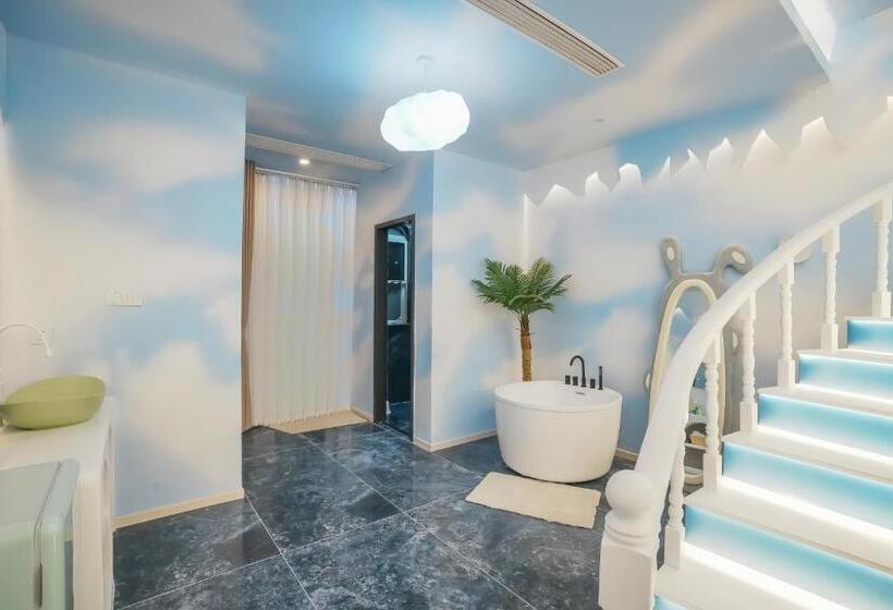 豪华家庭房间, 上海迪诺星辰度假民宿