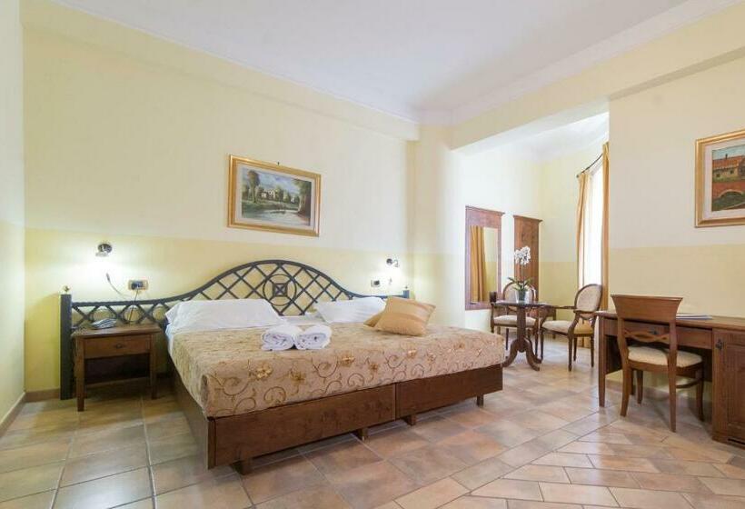 اتاق لوکس, Castello Torre In Pietra