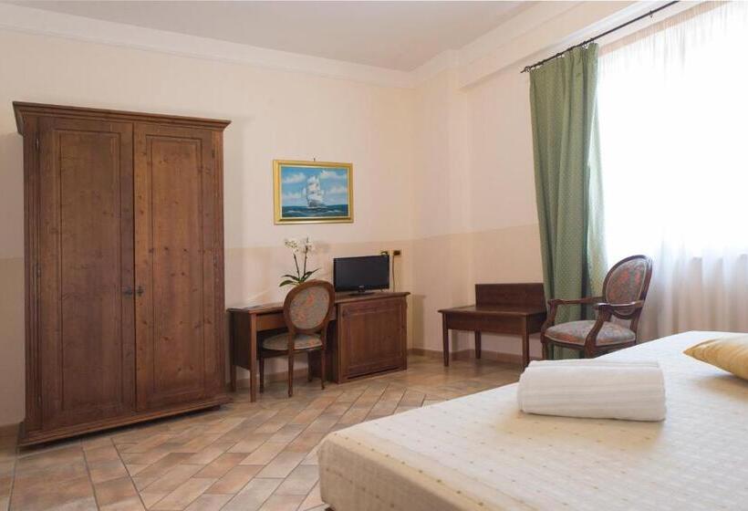 اتاق لوکس, Castello Torre In Pietra