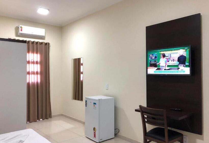 シングルデラックスルーム, Martins