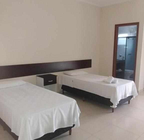 スタンダードルーム, Martins