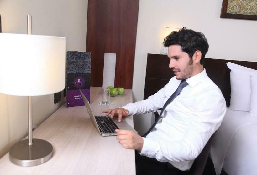 اتاق استاندارد یک نفره, Rivera Inn