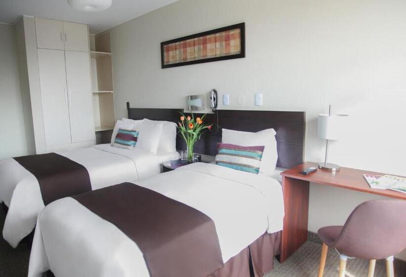 اتاق لوکس, Rivera Inn