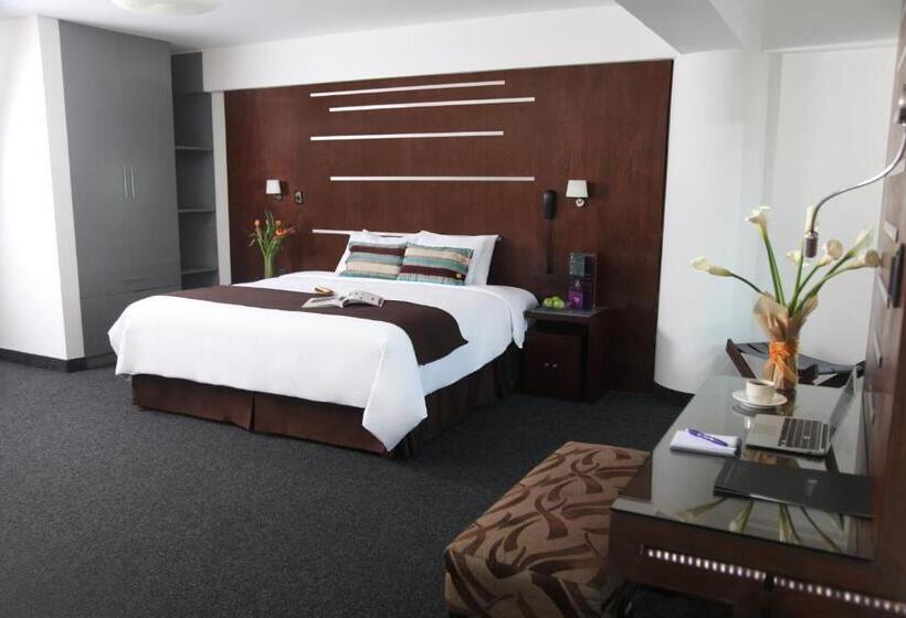 سوئیت سینیور, Rivera Inn